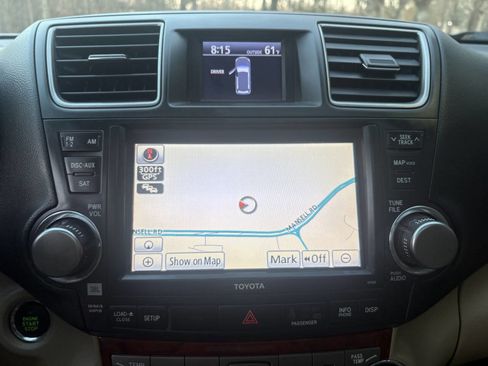 Used 2012 Toyota Highlander Limited w/ Tow Pkg image 27