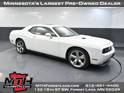 Used 2013 Dodge Challenger R/T image 1