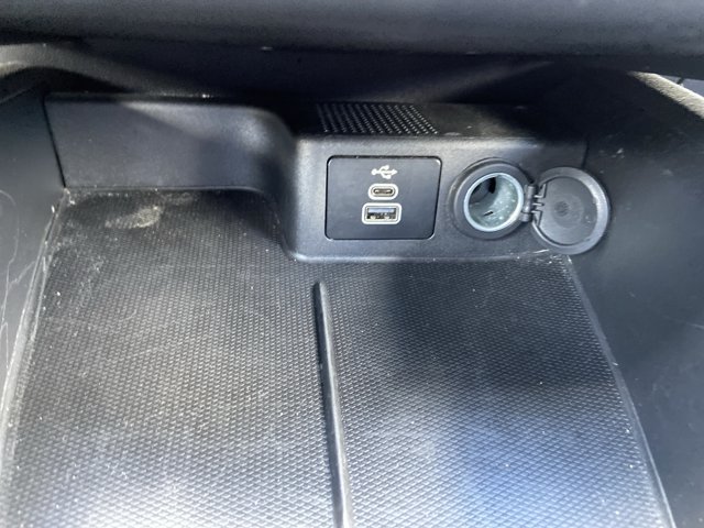 Used 2025 Ford Escape ST-Line AWD/4WD image 35
