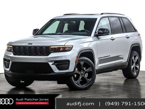 Used 2022 Jeep Grand Cherokee Altitude image 1