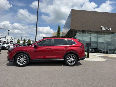 Used 2025 Honda CR-V EX image 6