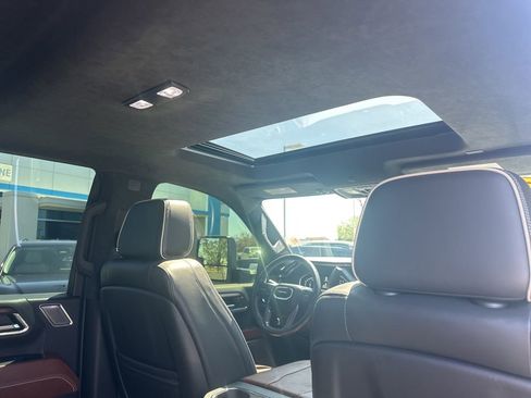 Used 2024 GMC Sierra 2500 Denali Ultimate AWD/4WD image 25