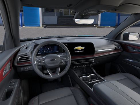 New 2026 Chevrolet Traverse Z71 w/ Driver Confidence Package AWD/4WD image 41