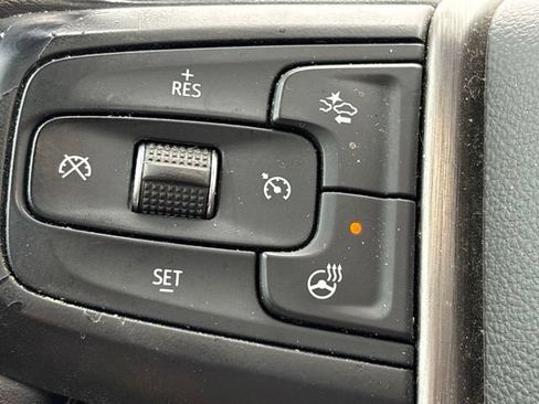 Used 2020 GMC Sierra 1500 Denali w/ Driver Alert Package II AWD/4WD image 9