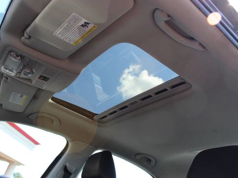 Used 2021 Volkswagen Passat 2.0T SE image 19