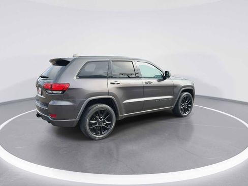 Used 2020 Jeep Grand Cherokee Altitude image 8