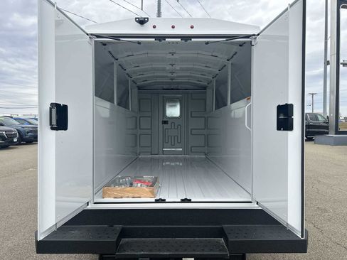 New 2025 GMC Savana 3500 w/ Power Convenience Package image 21