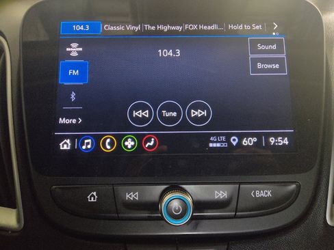 Used 2024 Chevrolet Malibu LT image 25