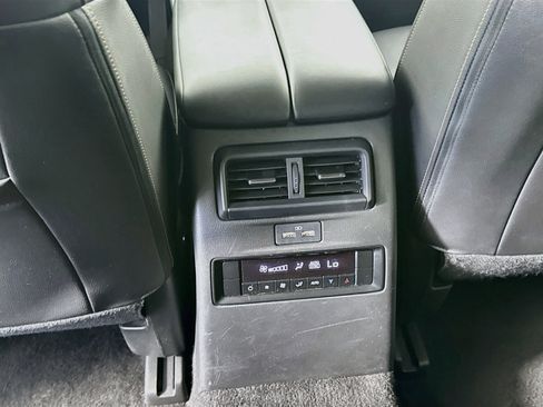 Used 2025 MAZDA CX-90 3.3 Turbo w/ Select Package AWD/4WD image 28