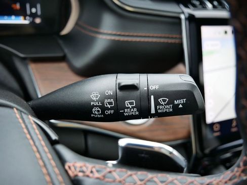 Certified 2022 Jeep Grand Cherokee L Summit w/ Advanced Protech Group IV image 57