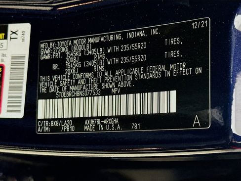 Certified 2022 Toyota Highlander Platinum image 34