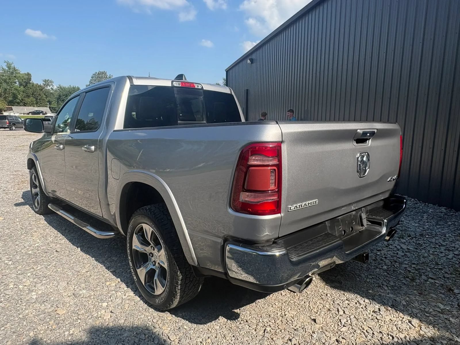 Used 2019 RAM 1500 Laramie AWD/4WD image 7