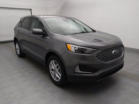 Used 2024 Ford Edge SEL image 13