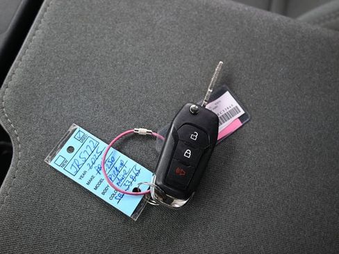 Used 2025 Ford F250 XLT image 19