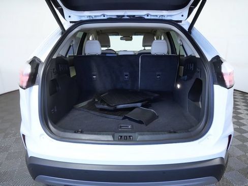 Certified 2024 Ford Edge SEL w/ Convenience Package AWD/4WD image 9