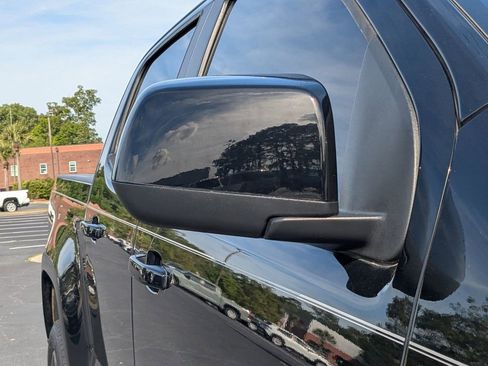 Used 2022 Chevrolet Colorado W/T w/ Custom Special Edition image 11