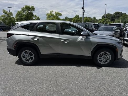 New 2026 Hyundai Tucson SE FWD image 8