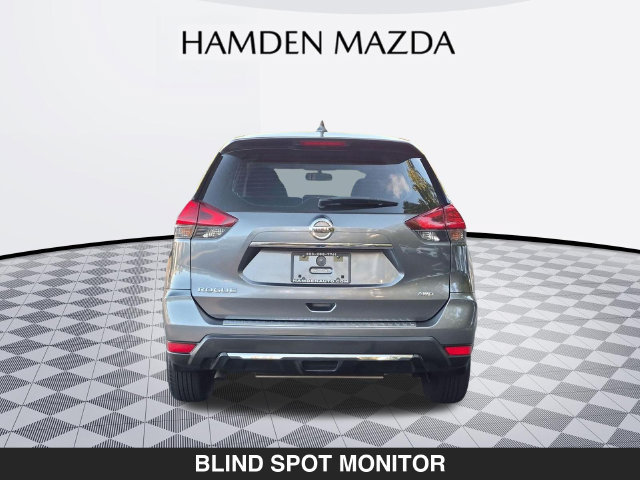 Used 2017 Nissan Rogue S AWD/4WD image 4