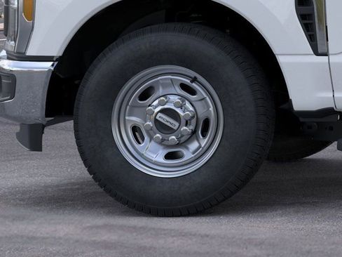 New 2024 Ford F350 XL w/ XL Chrome Package image 19