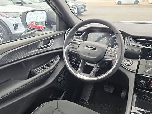 New 2026 Jeep Grand Cherokee L Laredo image 15