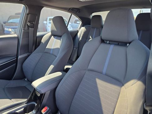 Used 2020 Toyota Corolla SE w/ SE Premium Package image 17