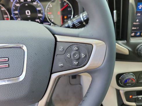 Used 2024 GMC Terrain Denali w/ Denali Premium Package AWD/4WD image 29
