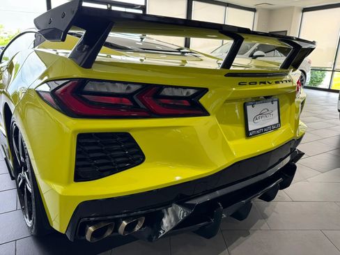 Used 2023 Chevrolet Corvette Stingray Coupe w/ Z51 Performance Package RWD image 17