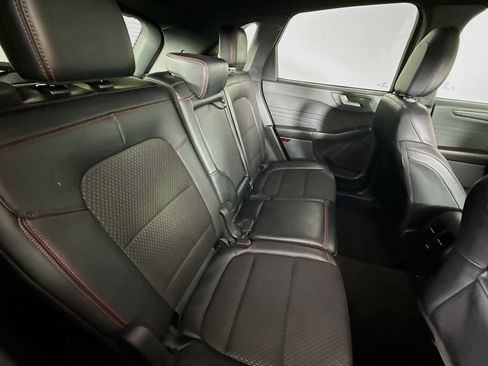 Used 2025 Ford Escape ST-Line image 32