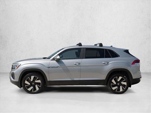 Used 2024 Volkswagen Atlas Cross Sport SE w/ Panoramic Sunroof Package AWD/4WD image 9