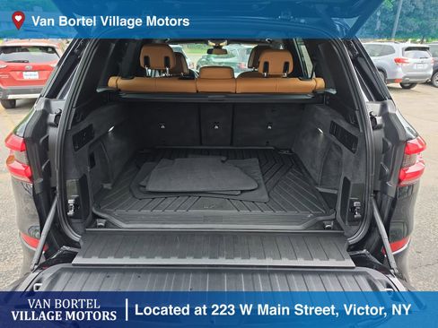Used 2023 BMW X5 xDrive40i w/ Executive Package AWD/4WD image 38