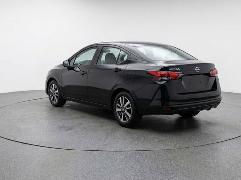 Used 2025 Nissan Versa SV image 6