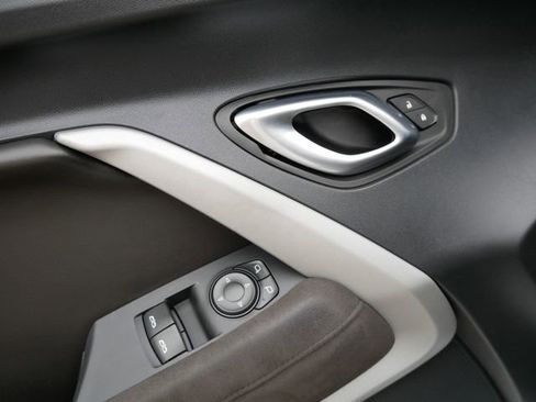 Used 2023 Chevrolet Camaro LT w/ Technology Package image 12