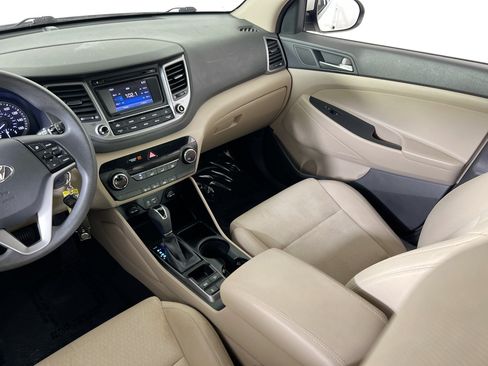 Used 2017 Hyundai Tucson SE AWD/4WD image 21