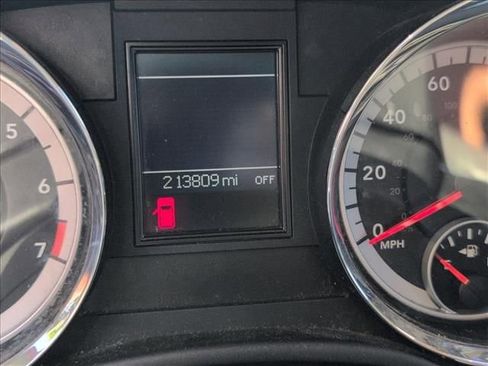 Used 2011 Dodge Durango Heat w/ Popular Equipment Group image 4