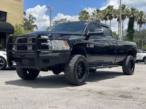 Used 2013 RAM 2500 Tradesman w/ Chrome Appearance Group AWD/4WD image 9