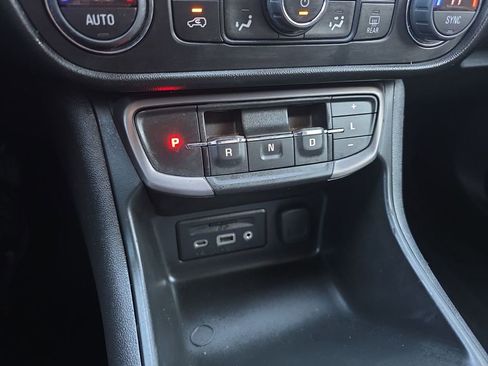 Used 2022 GMC Terrain AT4 w/ Infotainment Package II image 16