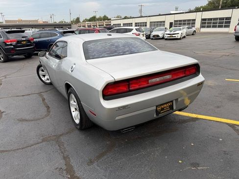 Used 2012 Dodge Challenger SXT RWD image 24