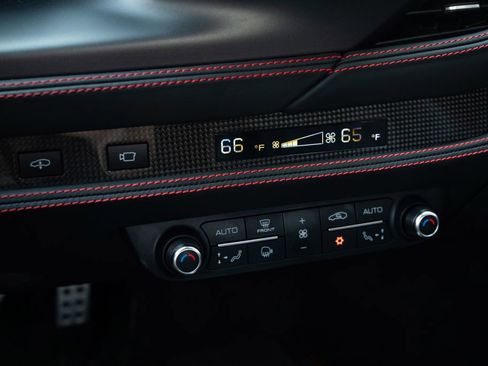 Used 2022 Ferrari F8 Tributo image 46