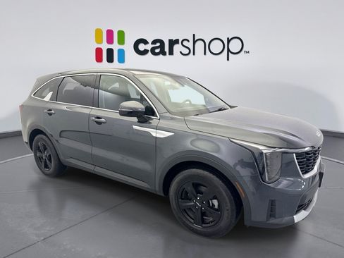 Used 2025 Kia Sorento LX FWD image 7