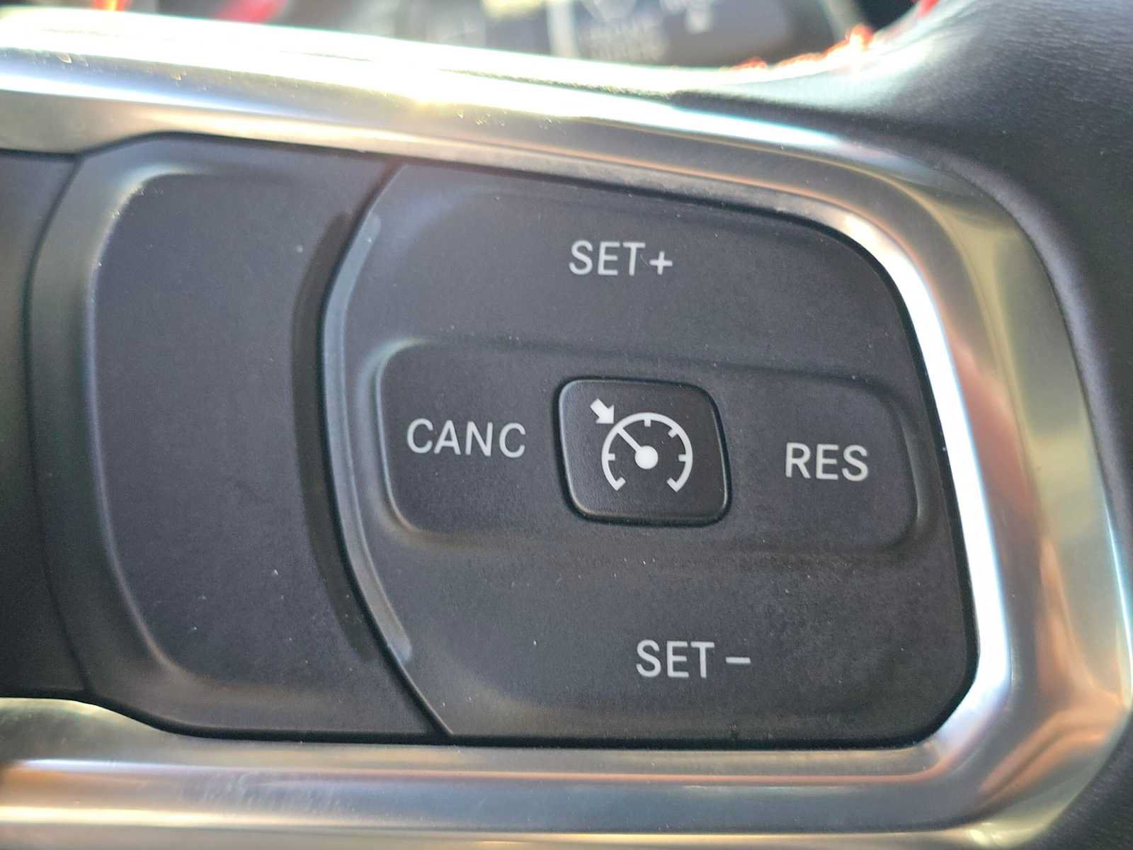 Used 2018 Jeep Wrangler Unlimited Rubicon AWD/4WD image 29