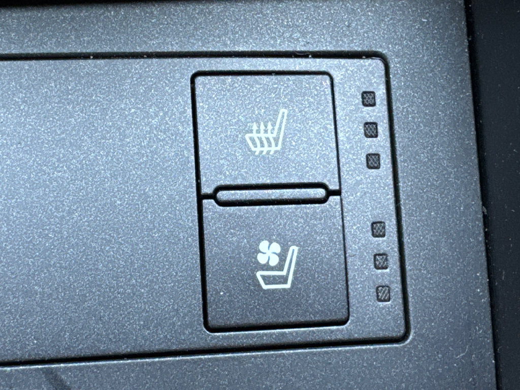 Used 2023 Lexus IS 350 F Sport w/ Memory Package RWD image 27