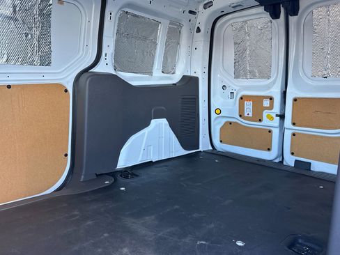 Used 2020 Ford Transit Connect XL image 11