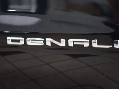 Used 2024 GMC Sierra 1500 Denali w/ Denali Reserve Package AWD/4WD image 17