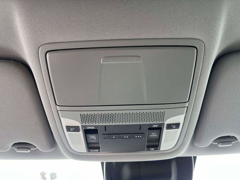 Used 2020 Acura MDX SH-AWD image 25