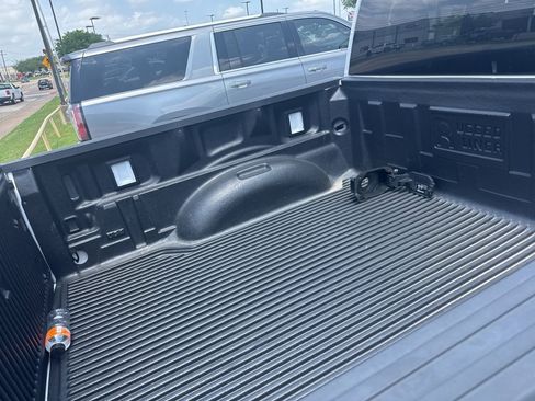 Used 2019 Ford F150 XLT w/ Equipment Group 301A Mid image 5