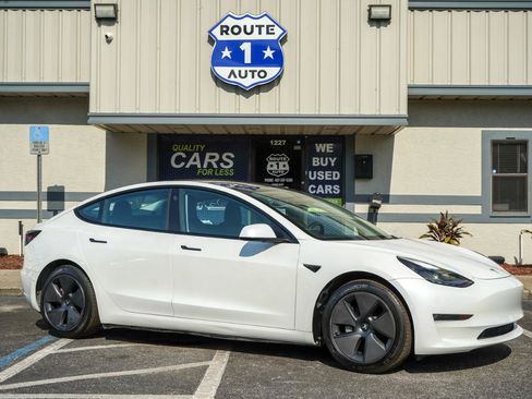 Used 2022 Tesla Model 3 Long Range AWD/4WD image 5