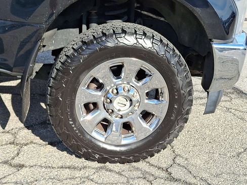 Used 2018 Ford F350 Lariat w/ Lariat Ultimate Package image 11