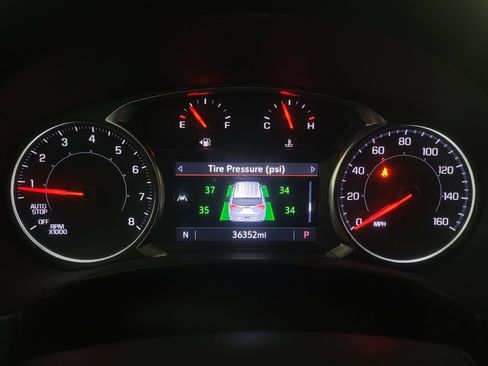 Used 2024 GMC Terrain SLT FWD image 23