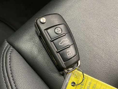 Used 2024 Audi Q3 2.0T Premium image 30