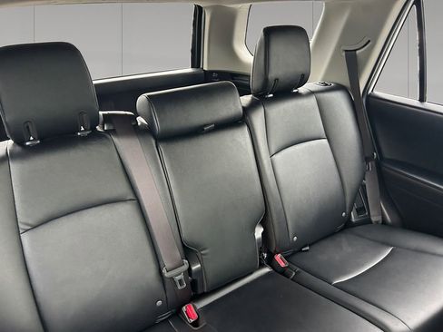 Used 2024 Toyota 4Runner TRD Off-Road Premium w/ Moonroof Package AWD/4WD image 18